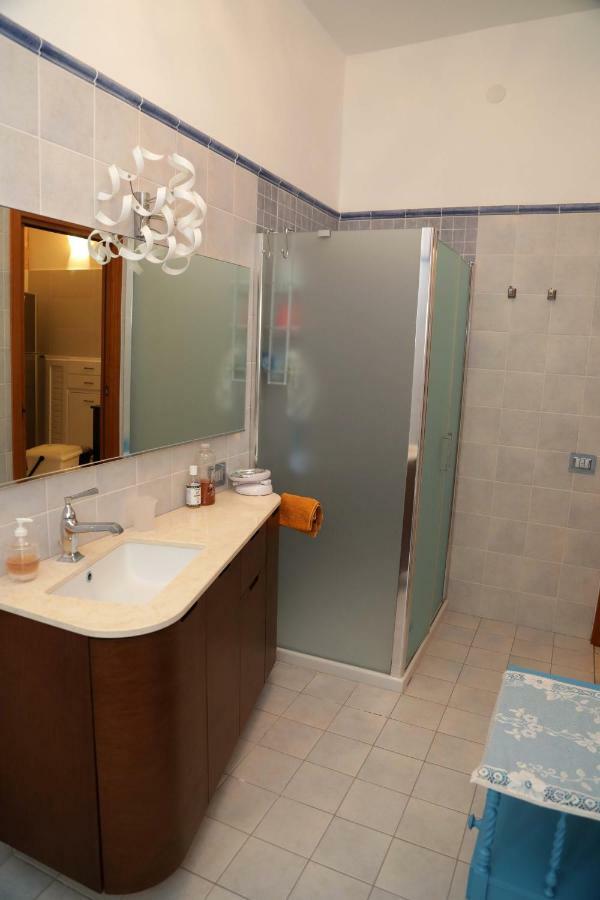Luxury Apt Apartment Calasetta Ngoại thất bức ảnh