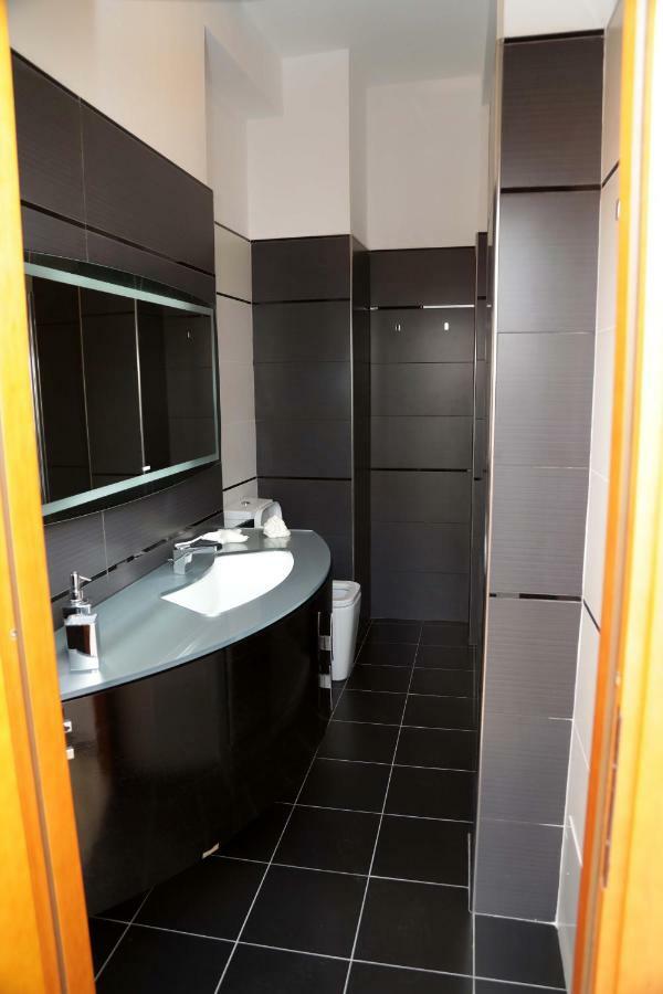 Luxury Apt Apartment Calasetta Ngoại thất bức ảnh