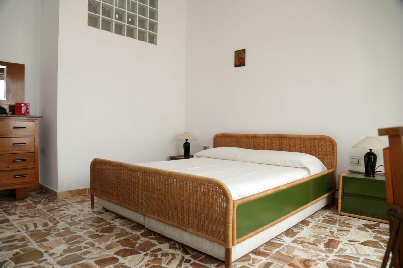 Luxury Apt Apartment Calasetta Ngoại thất bức ảnh