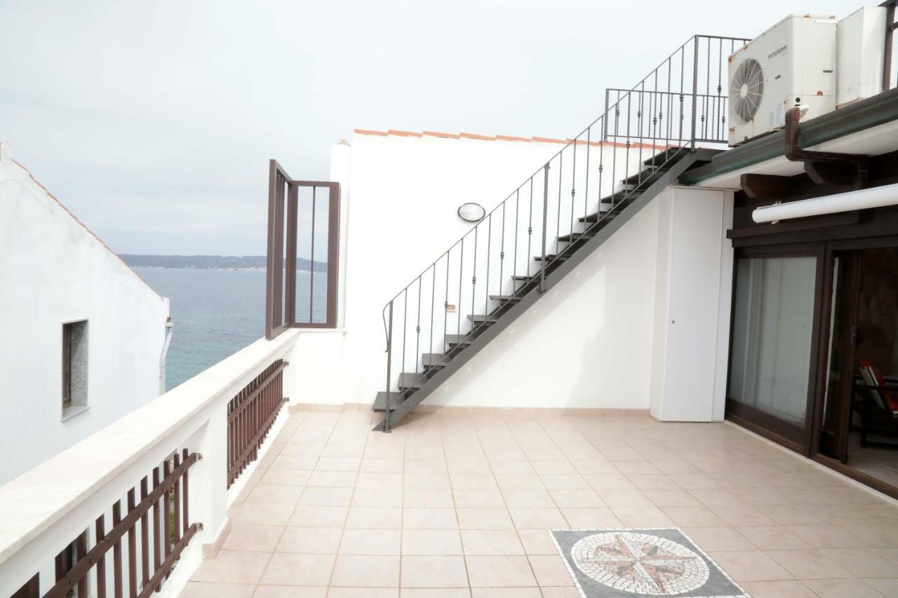 Luxury Apt Apartment Calasetta Ngoại thất bức ảnh